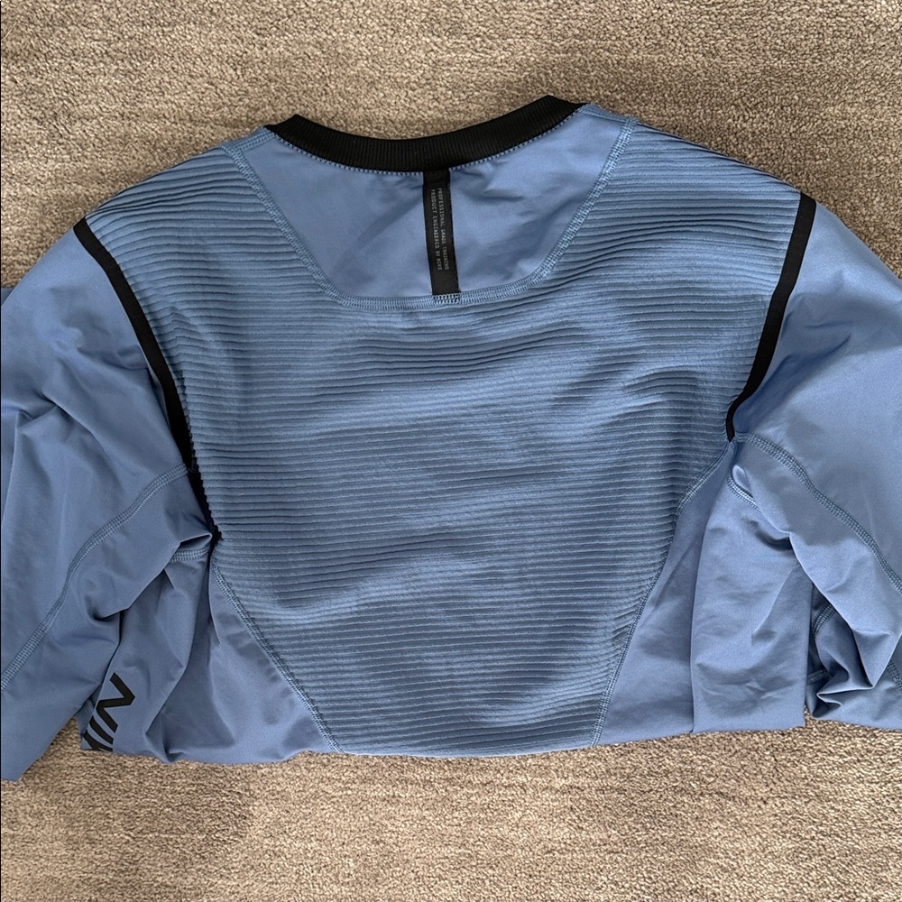 Nike Pro AeeroAdapt Running shirt - Picture 4 of 5